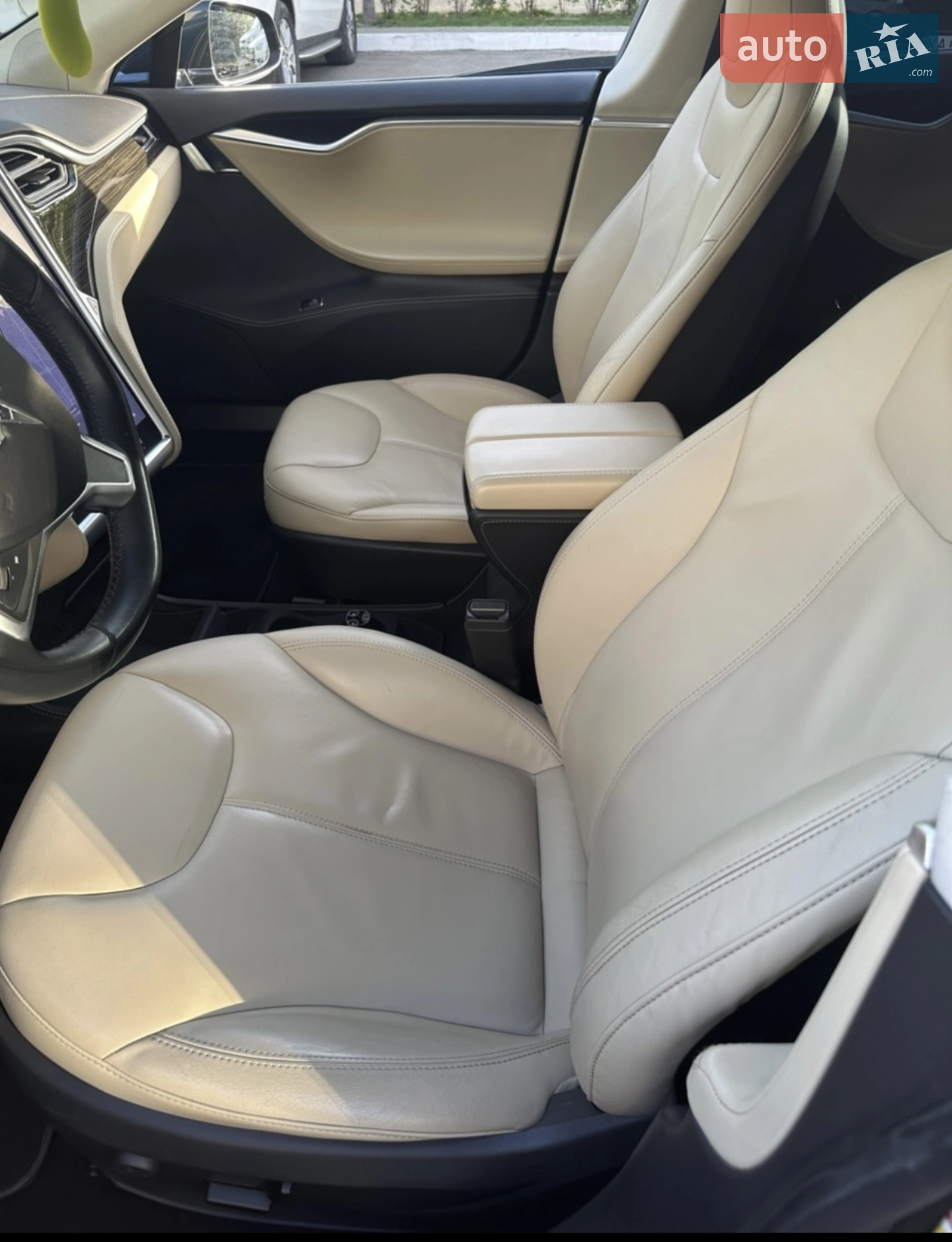 2014 Tesla Model S - мініатюра 4