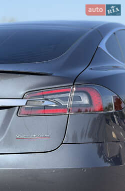 Лифтбек Tesla Model S 2020 в Днепре