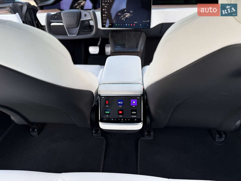 Лифтбек Tesla Model S 2024 в Дрогобыче