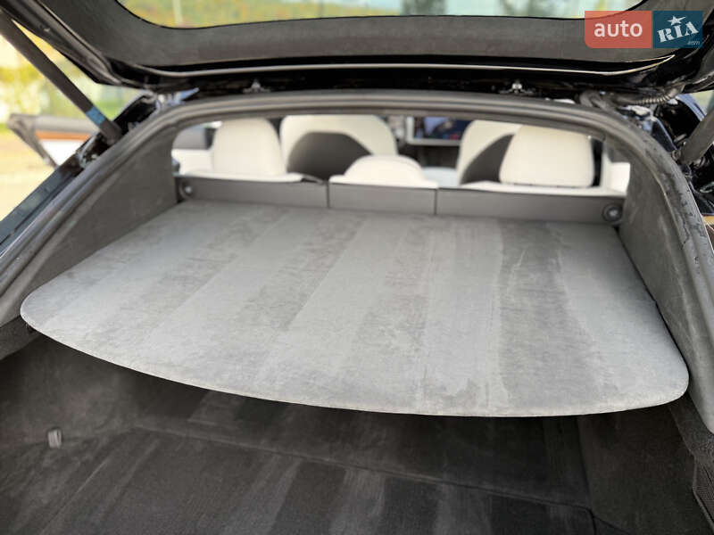 Лифтбек Tesla Model S 2024 в Дрогобыче