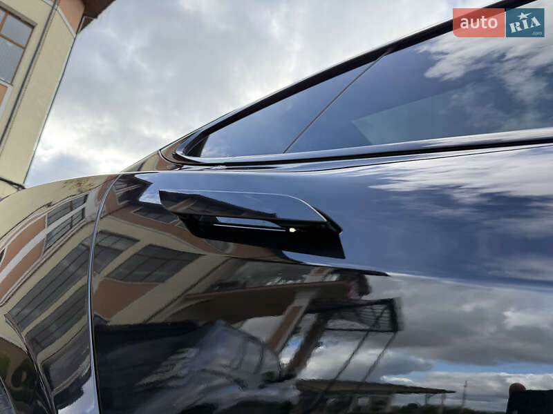 Лифтбек Tesla Model S 2024 в Дрогобыче