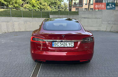 Лифтбек Tesla Model S 2016 в Львове