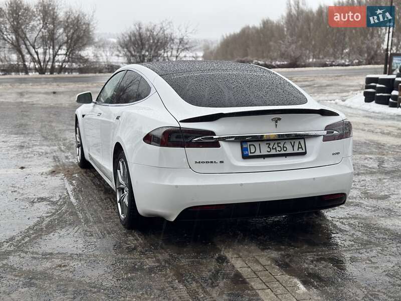 Ліфтбек Tesla Model S 2016 в Бучі фото 17 Ліфтбек Tesla Model S 2016 в Бучі
