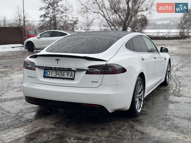 Ліфтбек Tesla Model S 2016 в Бучі фото 19 Ліфтбек Tesla Model S 2016 в Бучі