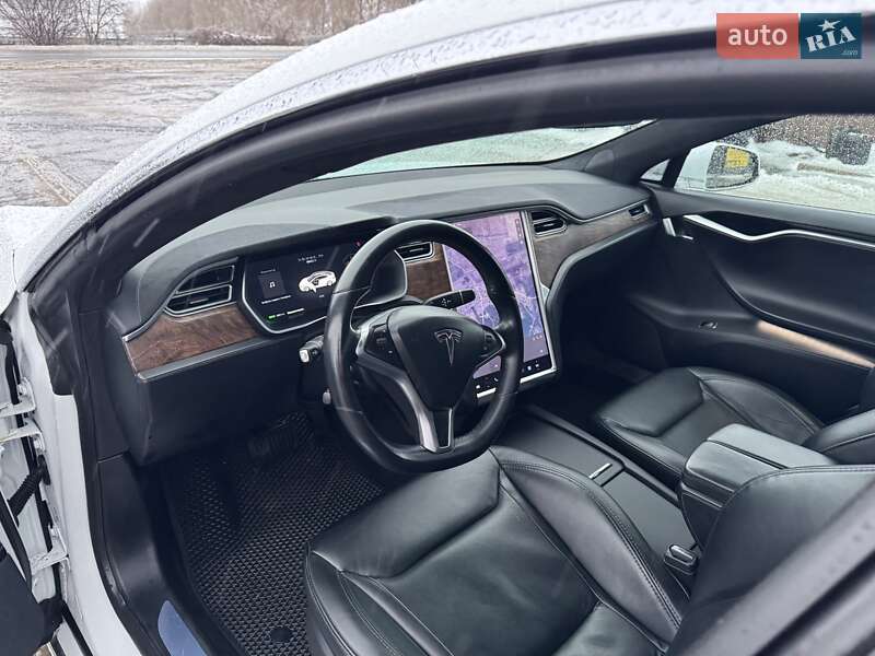 Ліфтбек Tesla Model S 2016 в Бучі фото 23 Ліфтбек Tesla Model S 2016 в Бучі