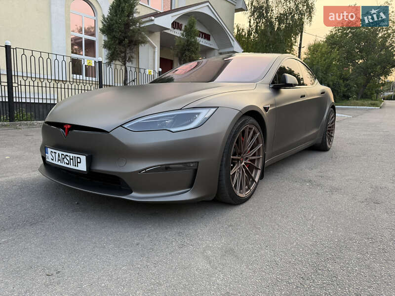 Лифтбек Tesla Model S 2023 в Днепре