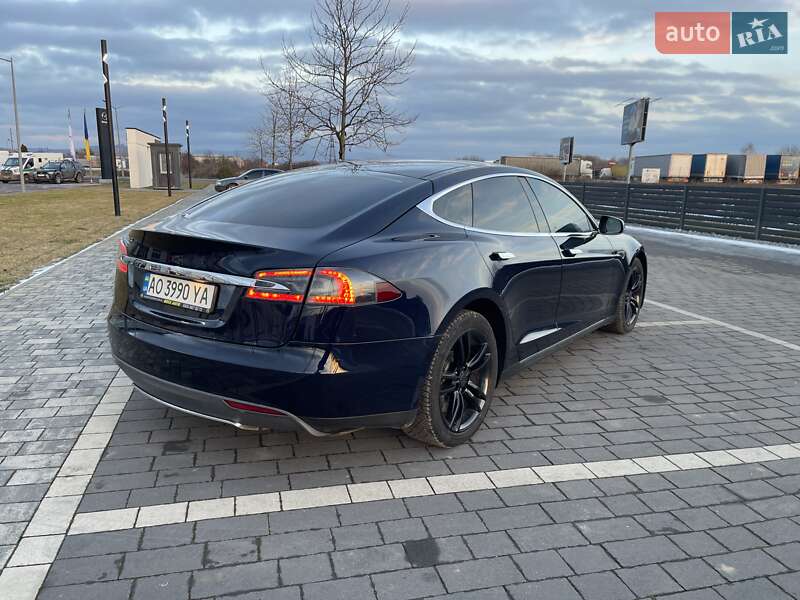 Лифтбек Tesla Model S 2013 в Мукачево