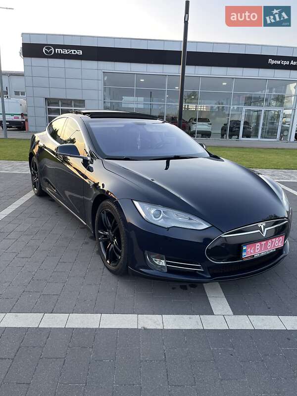 Лифтбек Tesla Model S 2013 в Мукачево