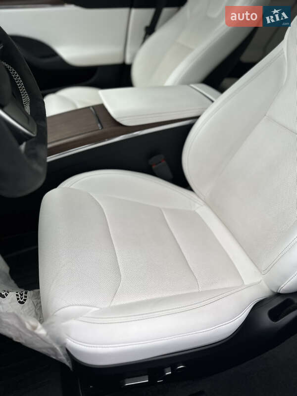 Лифтбек Tesla Model S 2021 в Львове фото 10 Лифтбек Tesla Model S 2021 в Львове