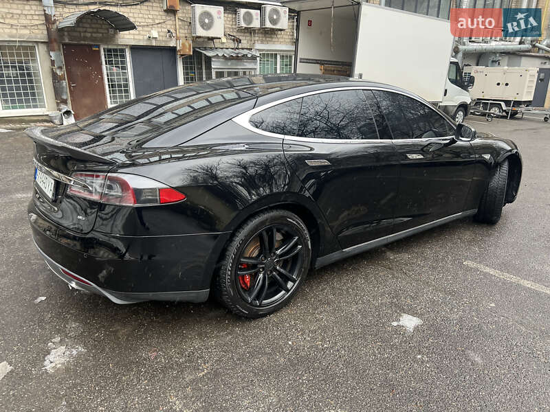 Лифтбек Tesla Model S 2014 в Харькове