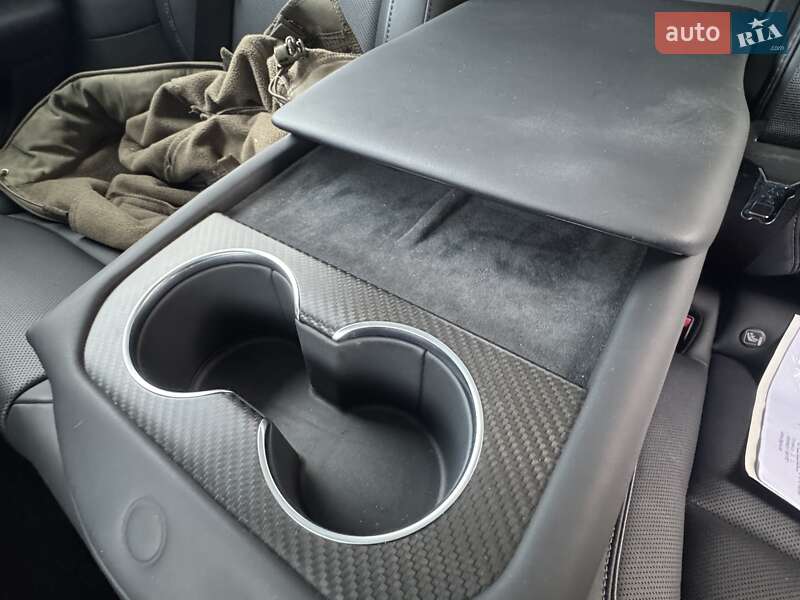 Лифтбек Tesla Model S 2021 в Одессе