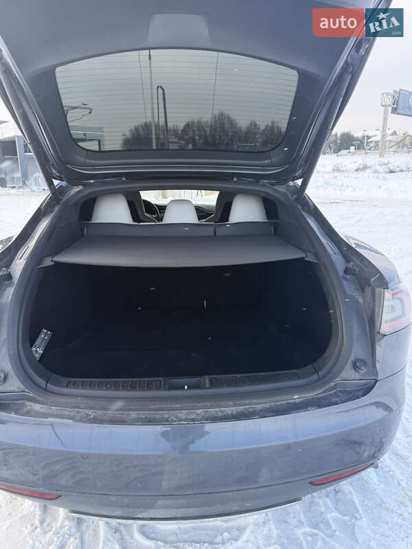 Лифтбек Tesla Model S 2015 в Львове фото 12 Лифтбек Tesla Model S 2015 в Львове