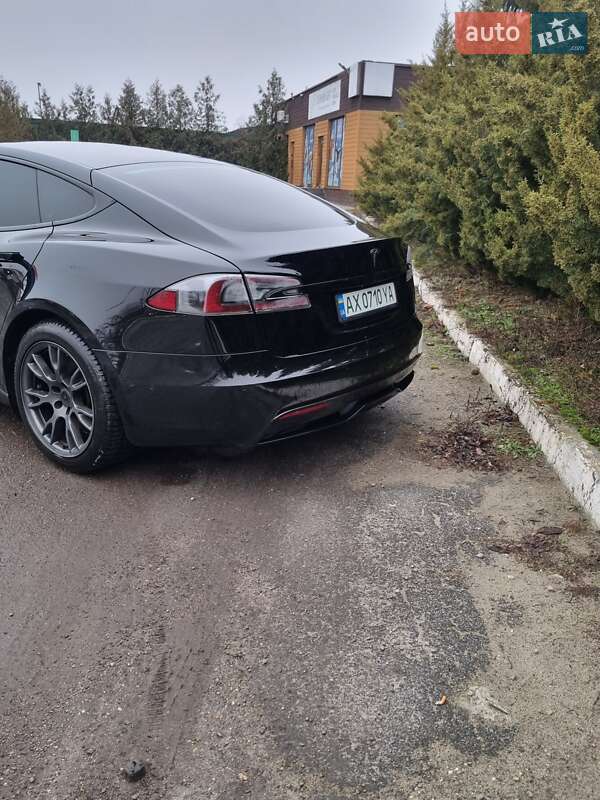 Лифтбек Tesla Model S 2022 в Харькове