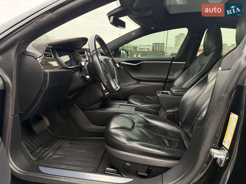 Лифтбек Tesla Model S 2015 в Одессе фото 39 Лифтбек Tesla Model S 2015 в Одессе