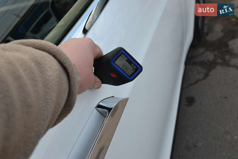 Лифтбек Tesla Model S 2014 в Луцке