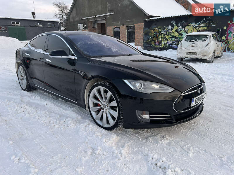 Лифтбек Tesla Model S 2013 в Киеве