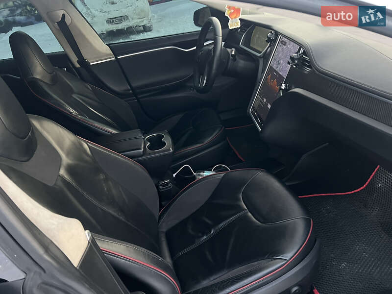 Лифтбек Tesla Model S 2013 в Киеве