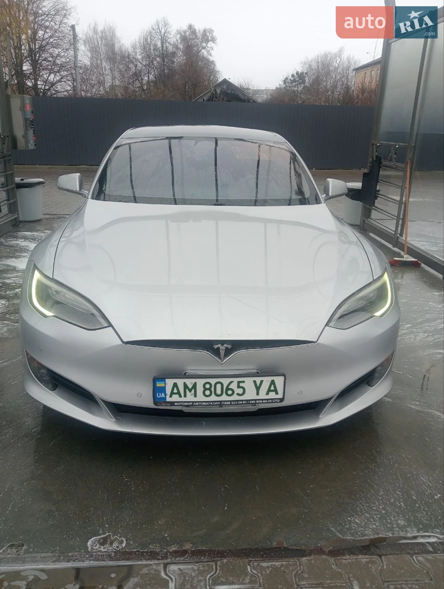 2017 Tesla Model S - фото 1