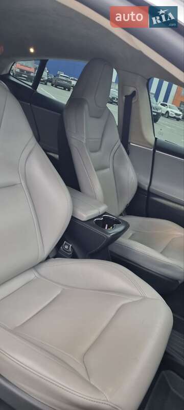 Лифтбек Tesla Model S 2014 в Николаеве