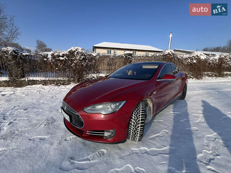 Лифтбек Tesla Model S 2015 в Белой Церкви фото 31 Лифтбек Tesla Model S 2015 в Белой Церкви