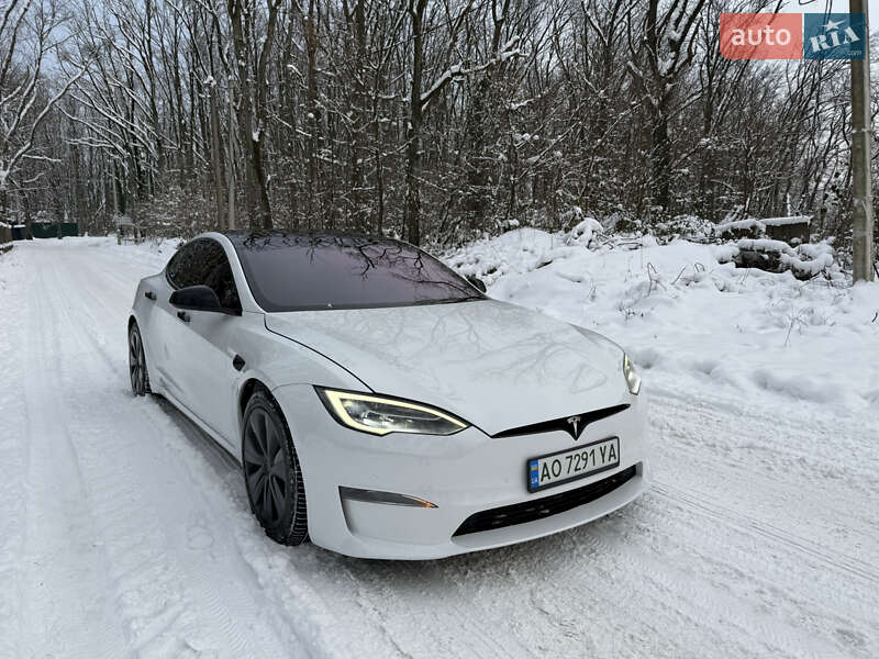Лифтбек Tesla Model S 2021 в Ужгороде