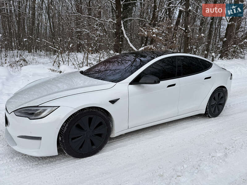 Лифтбек Tesla Model S 2021 в Ужгороде