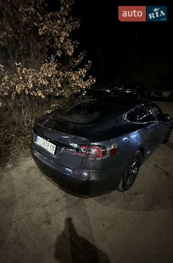 Ліфтбек Tesla Model S 2016 в Ірпені фото 15 Ліфтбек Tesla Model S 2016 в Ірпені