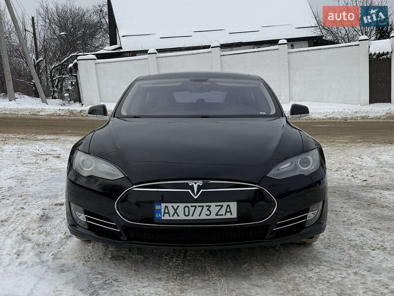 Лифтбек Tesla Model S 2014 в Харькове