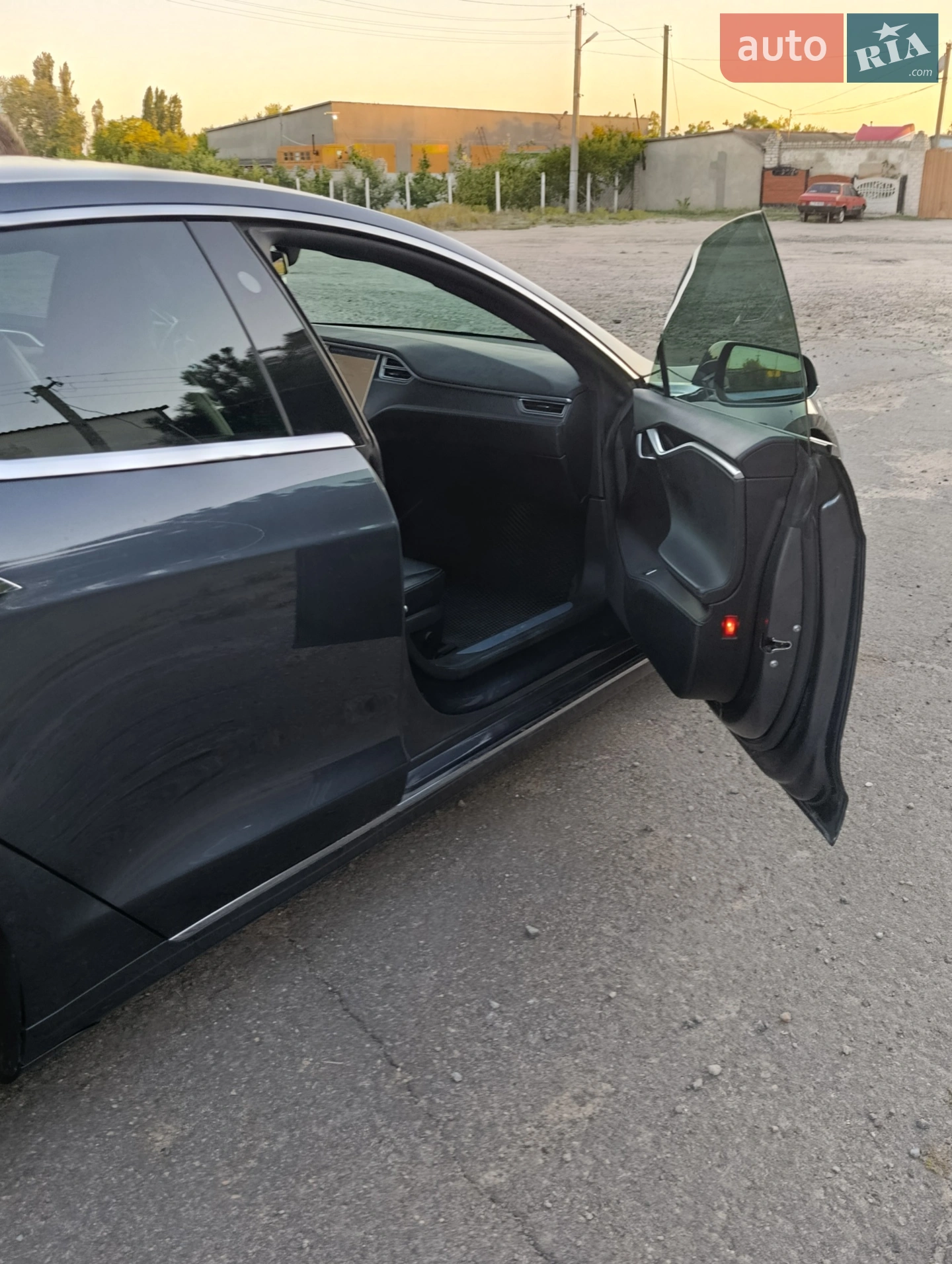2016 Tesla Model S - мініатюра 16