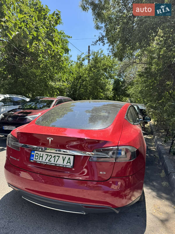 Лифтбек Tesla Model S 2013 в Одессе