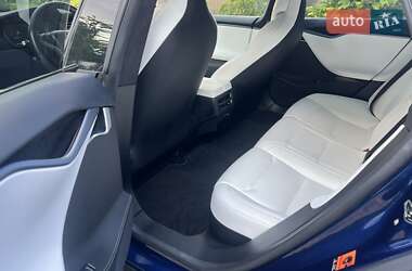 Лифтбек Tesla Model S 2018 в Киеве