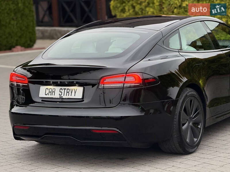 Лифтбек Tesla Model S 2023 в Стрые