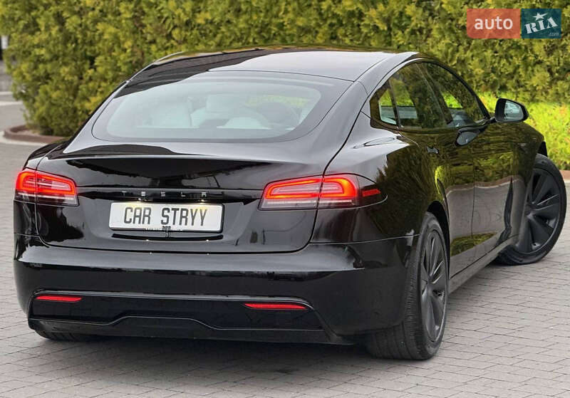 Лифтбек Tesla Model S 2023 в Стрые