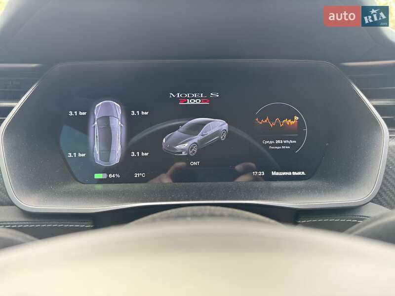 Ліфтбек Tesla Model S 2018 в Рівному