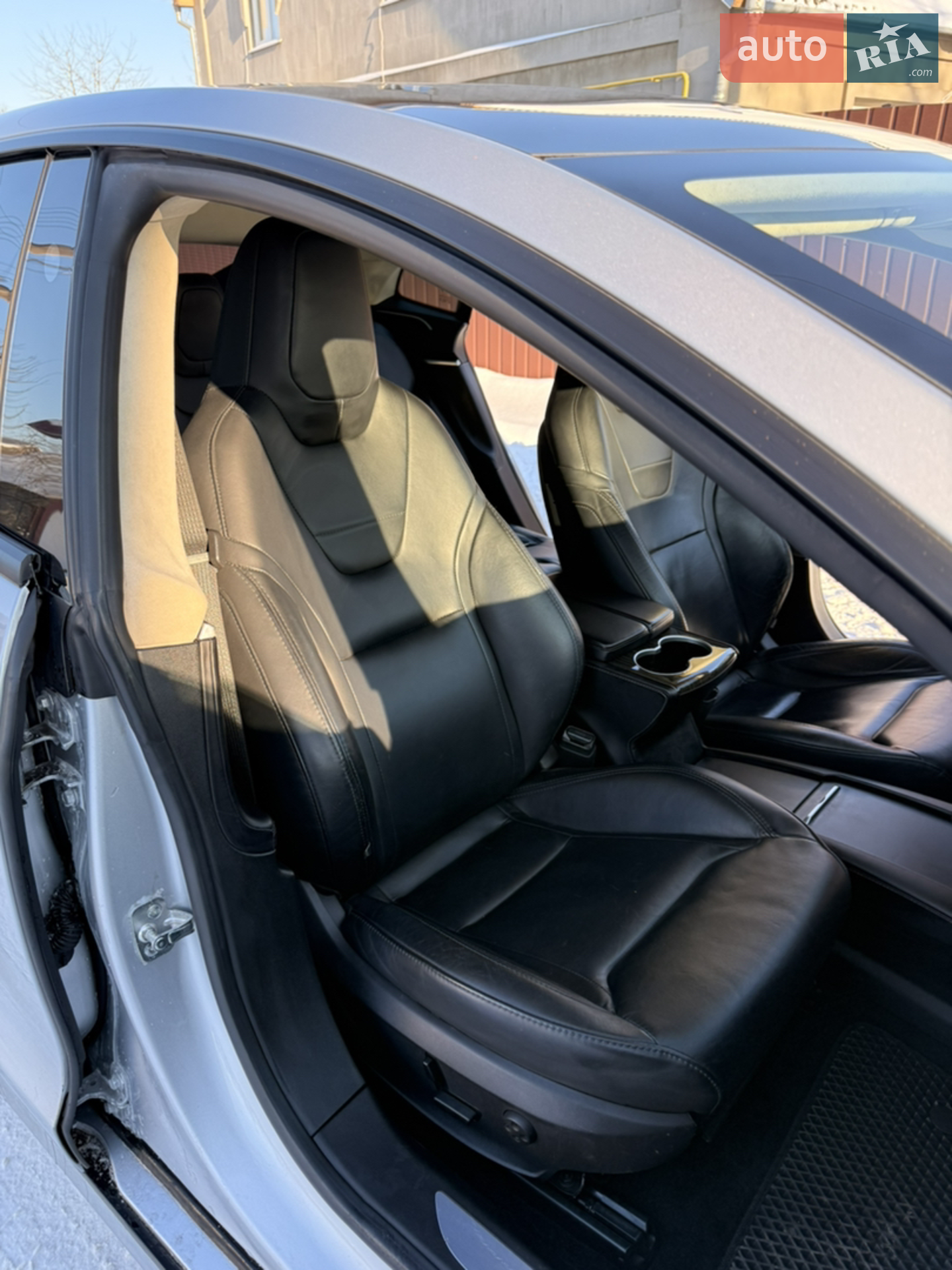2016 Tesla Model S - мініатюра 27