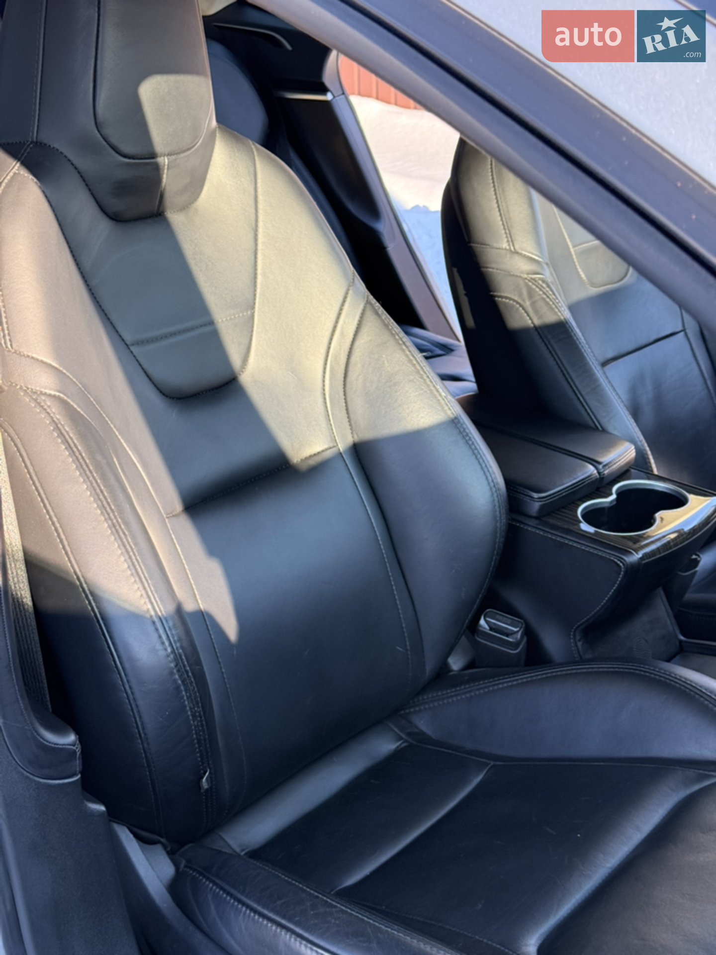 2016 Tesla Model S - мініатюра 26