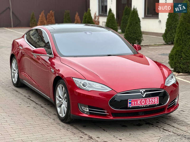 Лифтбек Tesla Model S 2015 в Одессе