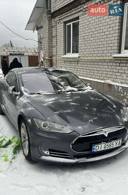 Ліфтбек Tesla Model S 2014 в Житомирі