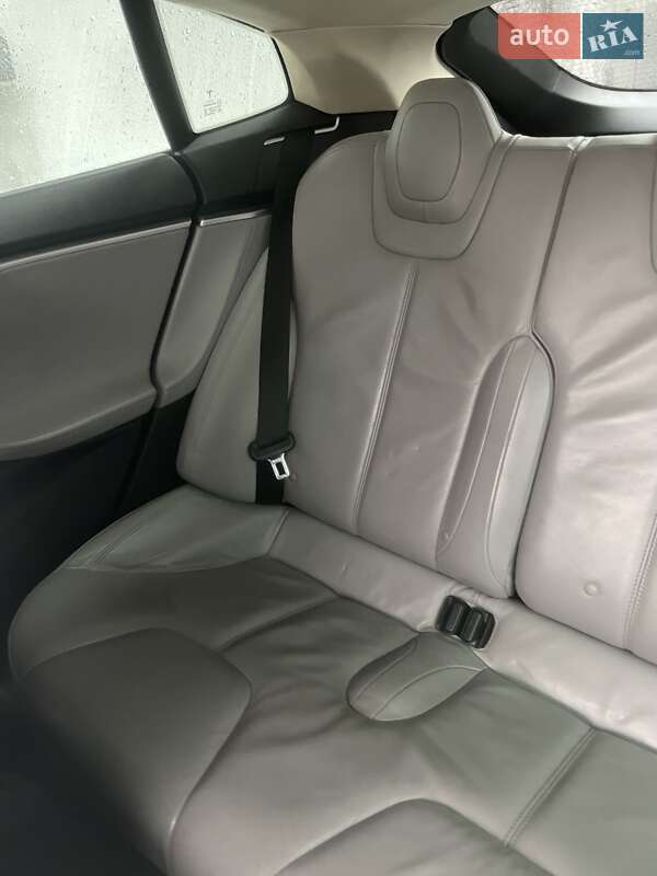 Лифтбек Tesla Model S 2013 в Одессе фото 5 Лифтбек Tesla Model S 2013 в Одессе
