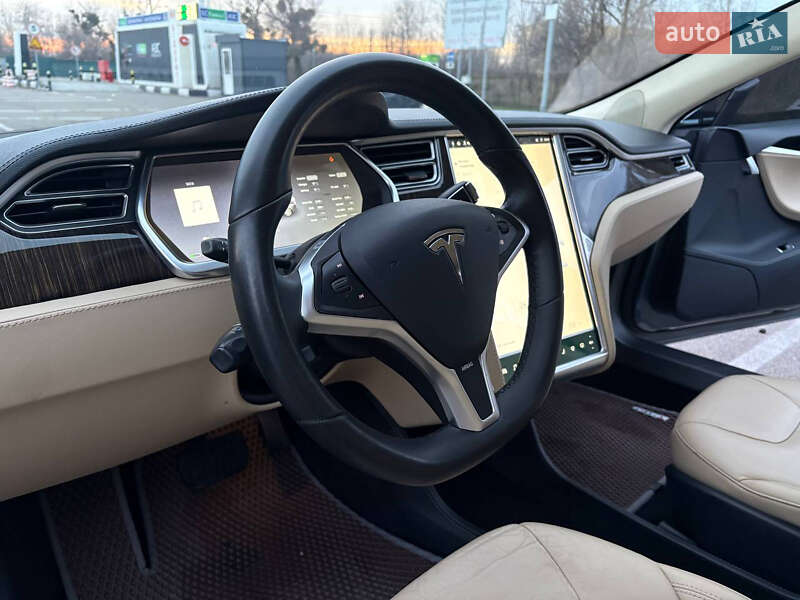 Ліфтбек Tesla Model S 2013 в Києві фото 20 Ліфтбек Tesla Model S 2013 в Києві