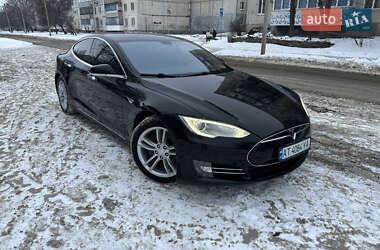 Лифтбек Tesla Model S 2013 в Павлограде