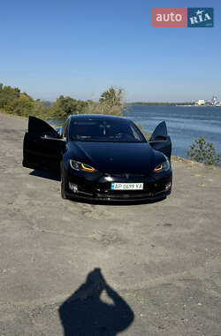 Лифтбек Tesla Model S 2016 в Днепре