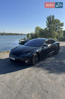 Лифтбек Tesla Model S 2016 в Днепре