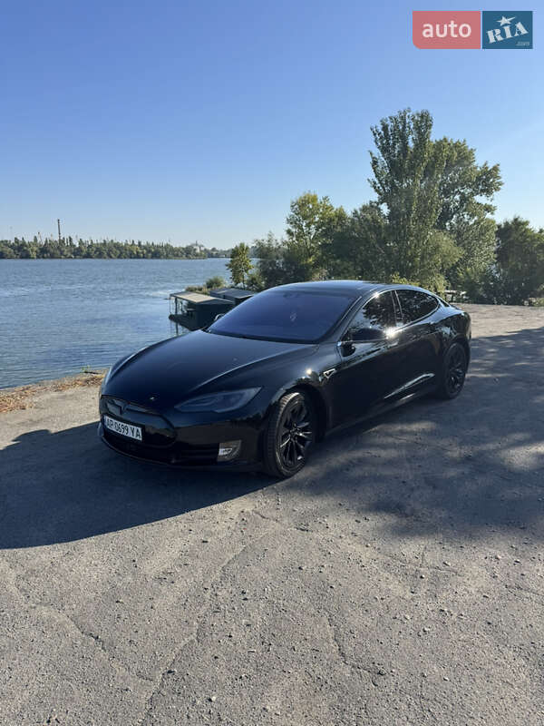 Лифтбек Tesla Model S 2016 в Днепре фото 7 Лифтбек Tesla Model S 2016 в Днепре