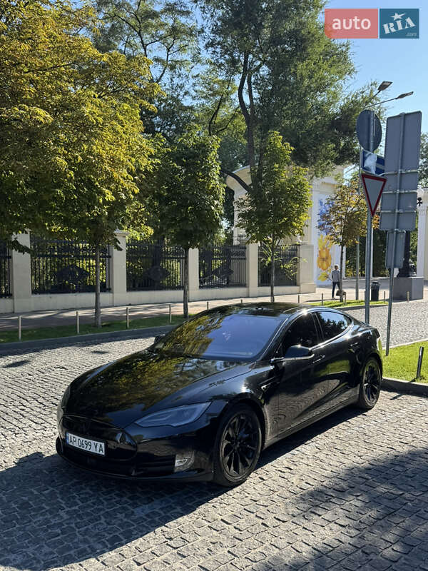 Лифтбек Tesla Model S 2016 в Днепре фото 3 Лифтбек Tesla Model S 2016 в Днепре