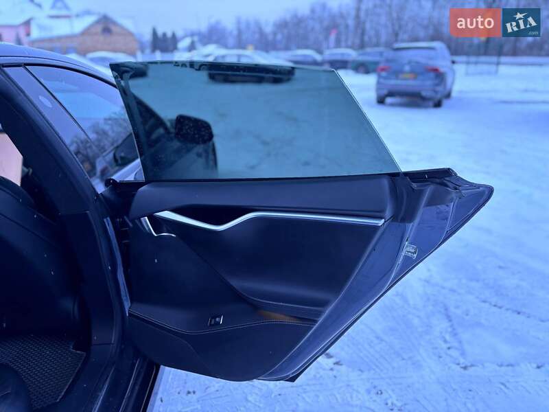 Лифтбек Tesla Model S 2017 в Коломые фото 17 Лифтбек Tesla Model S 2017 в Коломые