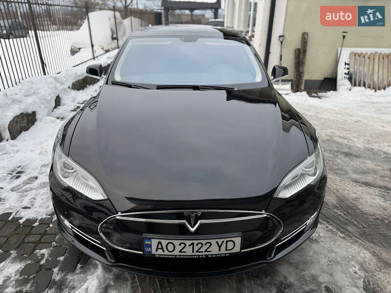Ліфтбек Tesla Model S 2013 в Сваляві фото 11 Ліфтбек Tesla Model S 2013 в Сваляві