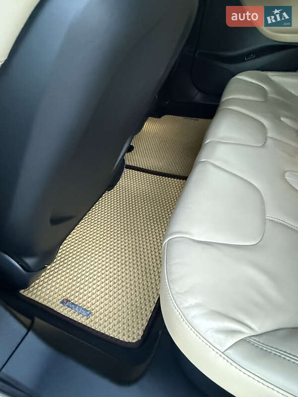 Лифтбек Tesla Model S 2016 в Харькове