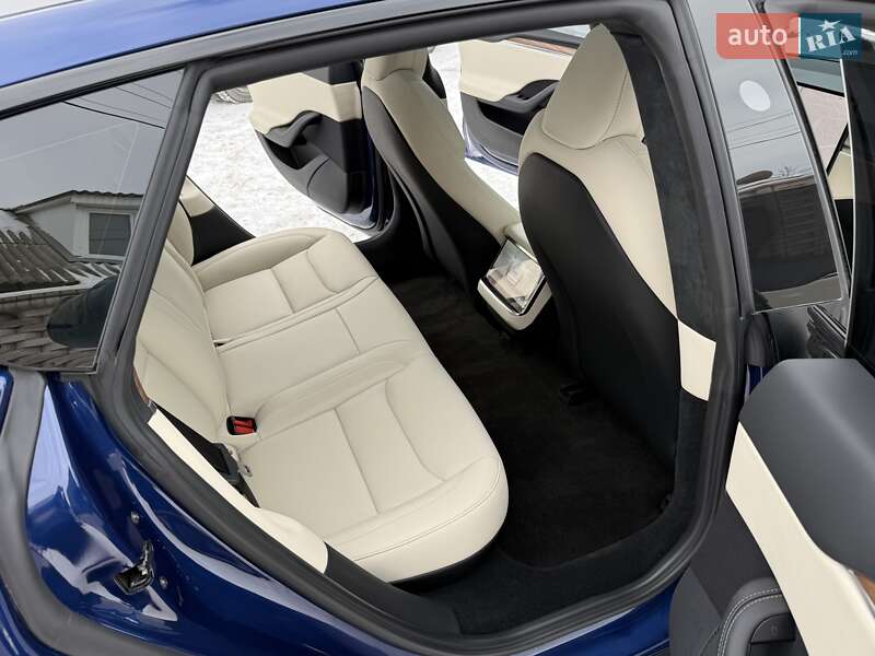 Лифтбек Tesla Model S 2025 в Виннице фото 28 Лифтбек Tesla Model S 2025 в Виннице