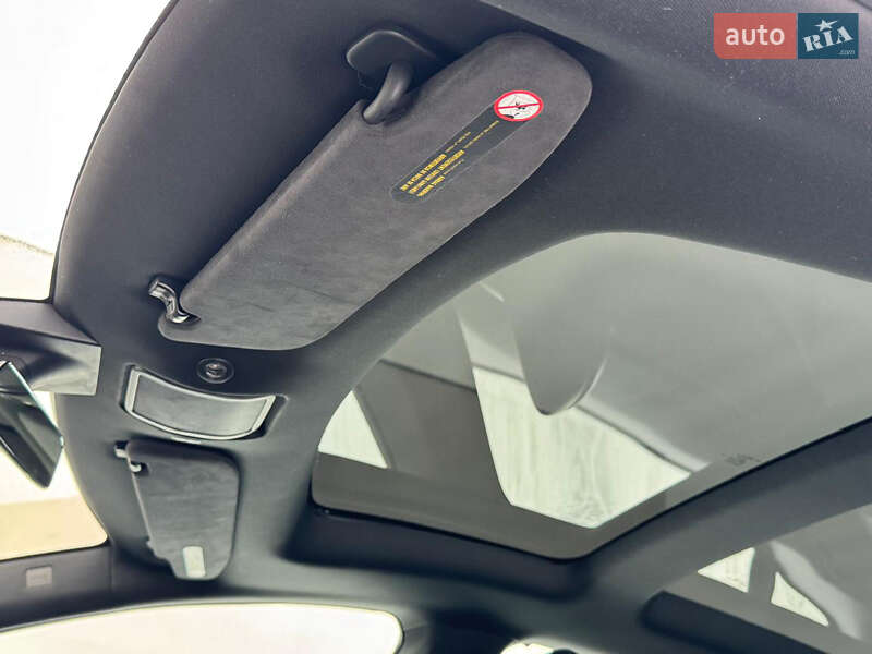 Ліфтбек Tesla Model S 2018 в Луцьку